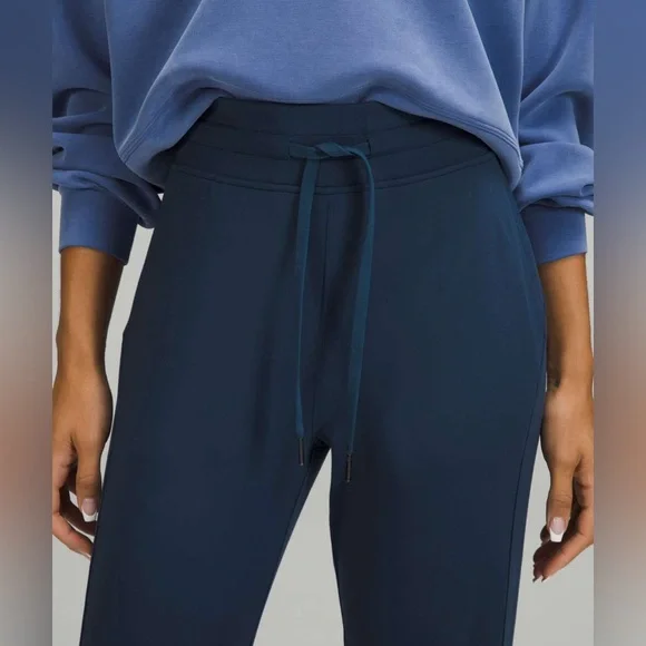 Lululemon Athletica Mineral Blue Ready to Rulu High Rise Cropped Jogger Size 8 - Picture 4 of 11